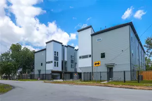 6728 Peerless St, Houston, TX 77021 - Photo 1