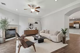 2202 Colorado St, Houston, TX 77007 - Photo 1