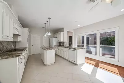 6842 Queensclub Drive, Houston, TX 77069 - Photo 10