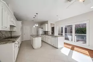 6842 Queensclub Dr, Houston, TX 77069 - Photo 10