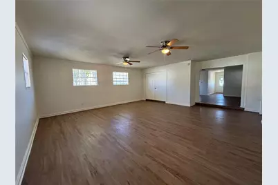 1009 Lawndale Avenue, Brenham, TX 77833 - Photo 12