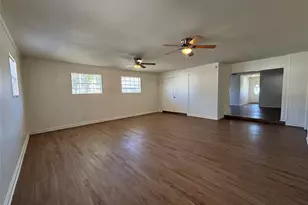 1009 Lawndale Ave, Brenham, TX 77833 - Photo 12