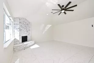 15427 Evergreen Pl Dr, Houston, TX 77083 - Photo 2