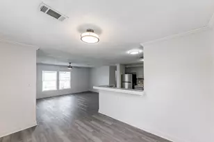 130 Varsity Circle, Huntsville, TX 77340 - Photo 6