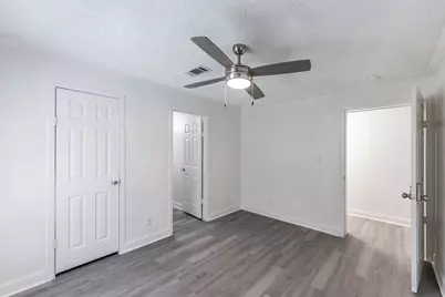 130 Varsity Circle, Huntsville, TX 77340 - Photo 8