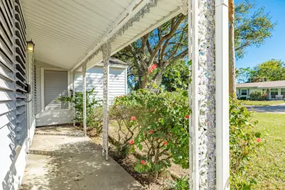 114 Tarpon Avenue, Galveston, TX 77550 - Photo 4