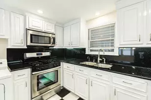 114 Tarpon Ave, Galveston, TX 77550 - Photo 16