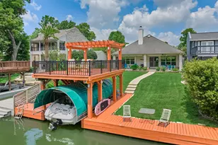 738 Lake View Dr, Montgomery, TX 77356 - Photo 2