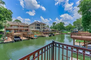 738 Lake View Dr, Montgomery, TX 77356 - Photo 38