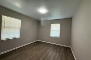 1415 Regal St, Houston, TX 77034 - Photo 10