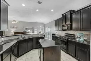 18022 Serene Shore Dr, Cypress, TX 77429 - Photo 10