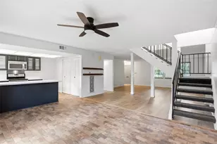 2275 Triway Ln, Houston, TX 77043 - Photo 14