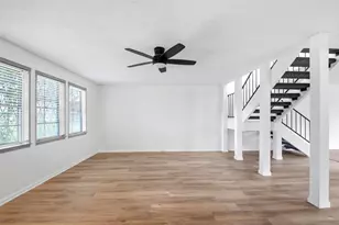 2275 Triway Ln, Houston, TX 77043 - Photo 10