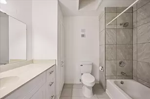 6645 Wanda Ln, Houston, TX 77074 - Photo 16