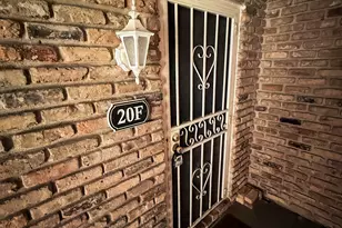 2201 Fountain View Dr, Houston, TX 77057 - Photo 6