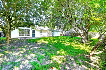 15207 Pleasant Valley Road, Houston, TX 77062 - Photo 38