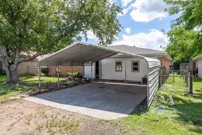 10 Parkland Street, Bridge City, TX 77611 - Photo 2