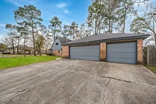119 Laura Ln, Conroe, TX 77385 - Photo 6