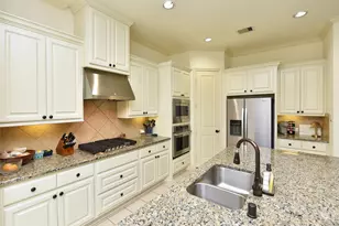 13117 Stoneleigh Terrace Dr, Houston, TX 77077 - Photo 12