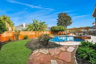 2803 Ridge Falls Dr, Manvel, TX 77578 - Photo 2