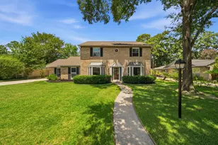 626 Magic Oaks Dr, Spring, TX 77388 - Photo 2