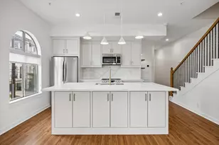806 Jackson Hill St, Houston, TX 77007 - Photo 2