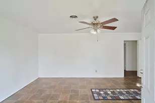 203 Paul Knox St, Huntsville, TX 77320 - Photo 8