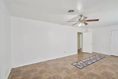 203 Paul Knox Street, Huntsville, TX 77320 - Photo 10