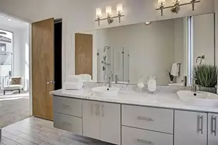 4218 Gibson St, Houston, TX 77007 - Photo 10