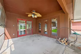 3022 Grace Ln, Highlands, TX 77562 - Photo 34