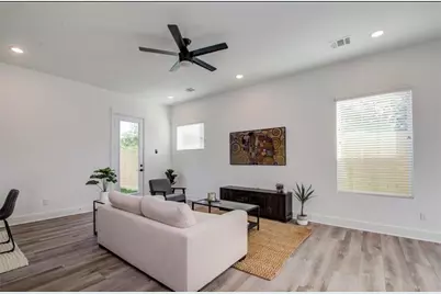 778 W Tidwell Road #I, Houston, TX 77091 - Photo 8