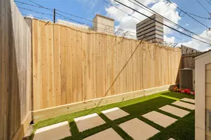 2632 Couch St, Houston, TX 77008 - Photo 30