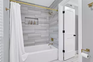 5122 Braesheather Dr, Houston, TX 77096 - Photo 8