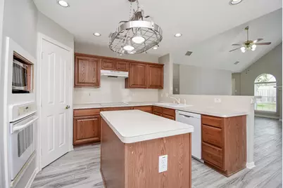 2214 Meadows Boulevard, League City, TX 77573 - Photo 8