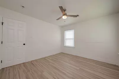 915 Adele Street, Houston, TX 77009 - Photo 12