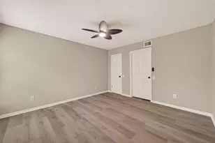 1860 White Oak Dr, Houston, TX 77009 - Photo 24