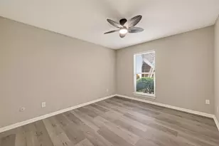 1860 White Oak Dr, Houston, TX 77009 - Photo 18