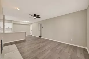 1860 White Oak Dr, Houston, TX 77009 - Photo 4