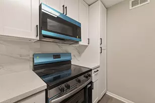 1860 White Oak Dr, Houston, TX 77009 - Photo 14