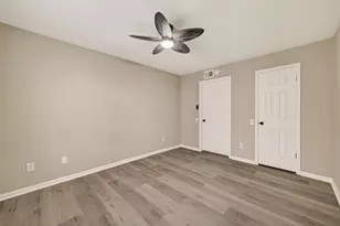 1860 White Oak Dr, Houston, TX 77009 - Photo 20