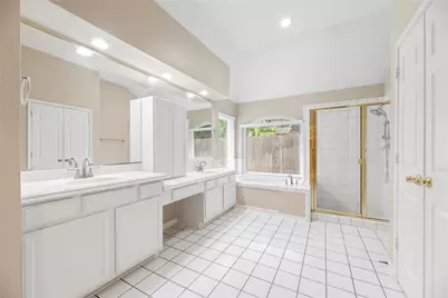 9223 Symphonic Lane, Houston, TX 77040 - Photo 4