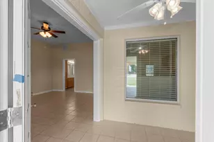 3337 Bridgette Ln, Mont Belvieu, TX 77523 - Photo 18