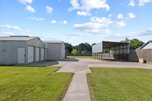 3337 Bridgette Ln, Mont Belvieu, TX 77523 - Photo 40