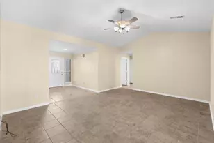 3337 Bridgette Ln, Mont Belvieu, TX 77523 - Photo 16