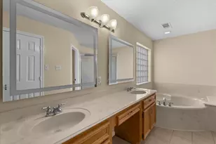 3337 Bridgette Ln, Mont Belvieu, TX 77523 - Photo 22