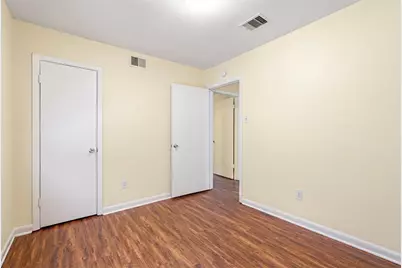 10227 Glenmawr Drive, Houston, TX 77075 - Photo 18
