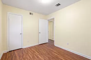 10227 Glenmawr Dr, Houston, TX 77075 - Photo 18