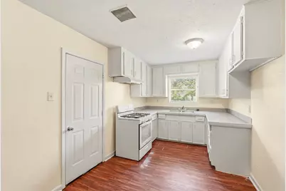 10227 Glenmawr Drive, Houston, TX 77075 - Photo 6