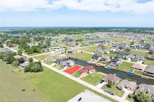 10808 Bourbon St, Willis, TX 77318 - Photo 24