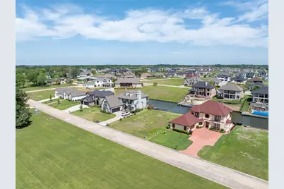 10808 Bourbon Street, Willis, TX 77318 - Photo 2